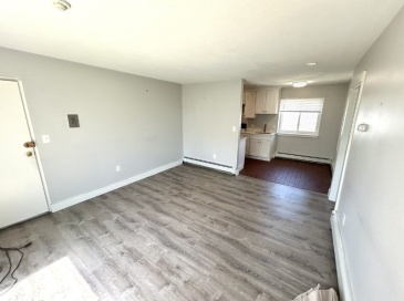 2 Meacham Street, Somerville, Massachusetts, 1 Bedroom Bedrooms, 3 Rooms Rooms,1 BathroomBathrooms,Residential Lease,For Rent,Meacham Street,73543470 2 Meacham Street, Somerville, Massachusetts, 1 Bedroom Bedrooms, 3 Rooms Rooms,1 BathroomBathrooms,Residential Lease,For Rent,Meacham Street,73543470