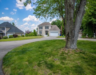 12 Walden Ct, Leominster, Massachusetts, 5 Bedrooms Bedrooms, 7 Rooms Rooms,3.5 BathroomsBathrooms,Residential,For Sale,Walden Ct,73543463
