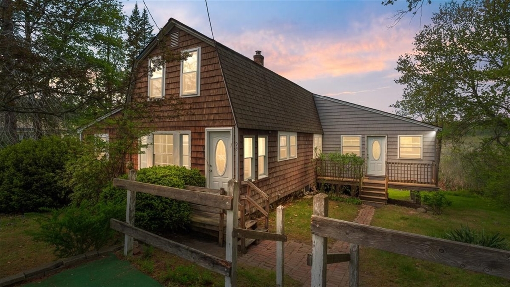 99 Harris, Methuen, Massachusetts, 3 Bedrooms Bedrooms, 6 Rooms Rooms,1 BathroomBathrooms,Residential,For Sale,Harris,73522957