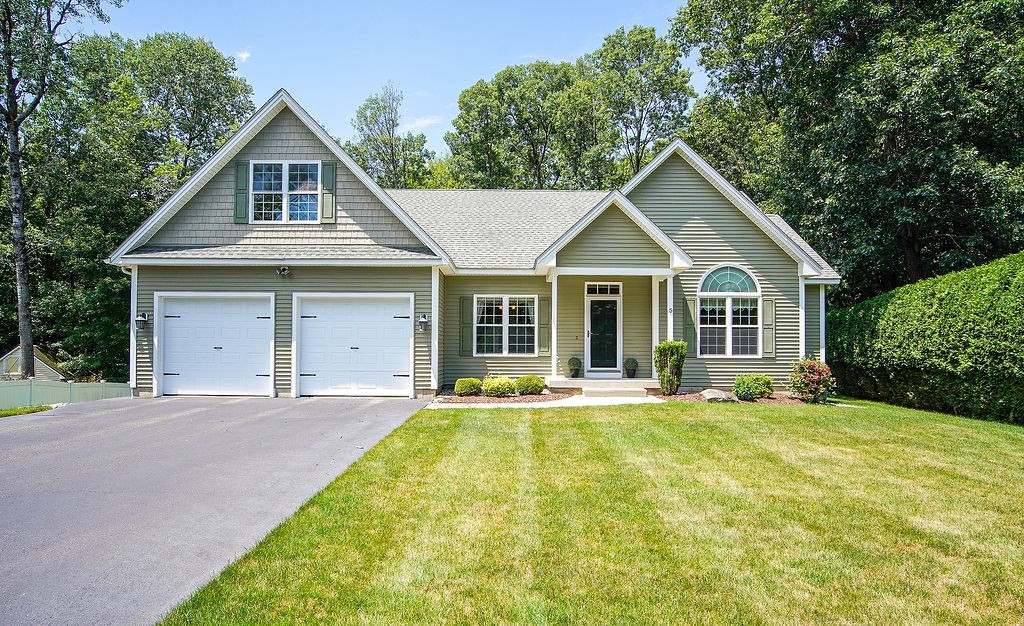 5 Red Bridge Ln, South Hadley, Massachusetts, 3 Bedrooms Bedrooms, 6 Rooms Rooms,2 BathroomsBathrooms,Residential,For Sale,Red Bridge Ln,73543556