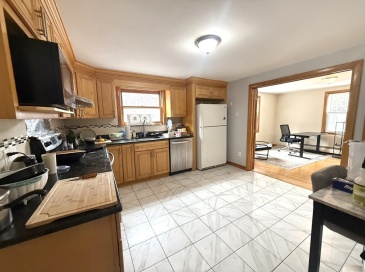 15 Lyons Ct., Watertown, Massachusetts, 3 Bedrooms Bedrooms, 6 Rooms Rooms,1 BathroomBathrooms,Residential Lease,For Rent,Lyons Ct.,73543574 15 Lyons Ct., Watertown, Massachusetts, 3 Bedrooms Bedrooms, 6 Rooms Rooms,1 BathroomBathrooms,Residential Lease,For Rent,Lyons Ct.,73543574