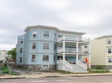 21 Saint Marks Rd, Boston, Massachusetts, 6 Bedrooms Bedrooms, 15 Rooms Rooms,3 BathroomsBathrooms,Residential Income,For Sale,Saint Marks Rd,73543627
