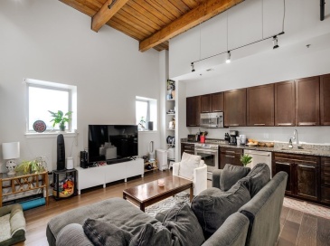 156 Terrace, Boston, Massachusetts, 2 Bedrooms Bedrooms, 4 Rooms Rooms,1 BathroomBathrooms,Residential Lease,For Rent,Terrace,73531678
