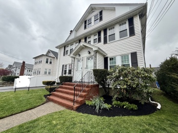 30-32 Dalton Rd, Belmont, Massachusetts, 2 Bedrooms Bedrooms, 6 Rooms Rooms,1 BathroomBathrooms,Residential Lease,For Rent,Dalton Rd,73531152