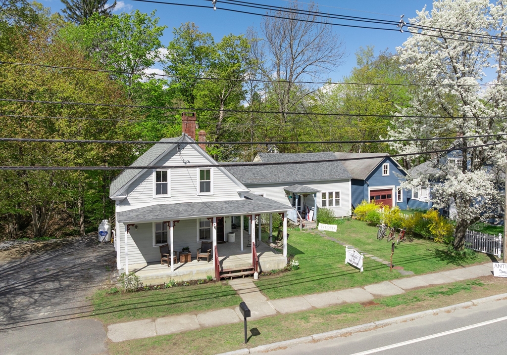 295 Main St, Ashfield, Massachusetts, 3 Bedrooms Bedrooms, 6 Rooms Rooms,2 BathroomsBathrooms,Residential,For Sale,Main St,73534340
