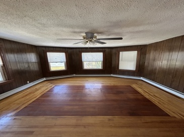 24 Joyce St, Webster, Massachusetts, 3 Bedrooms Bedrooms, 7 Rooms Rooms,1 BathroomBathrooms,Residential Lease,For Rent,Joyce St,73508316