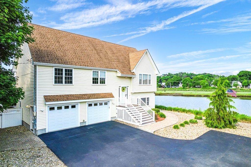8 Glen St., Saugus, Massachusetts, 4 Bedrooms Bedrooms, 8 Rooms Rooms,3 BathroomsBathrooms,Residential,For Sale,Glen St.,73505326