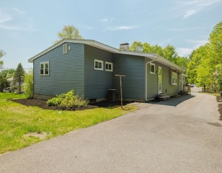 33 Margaret Rd, Taunton, Massachusetts, 3 Bedrooms Bedrooms, 5 Rooms Rooms,2.5 BathroomsBathrooms,Residential,For Sale,Margaret Rd,73526020