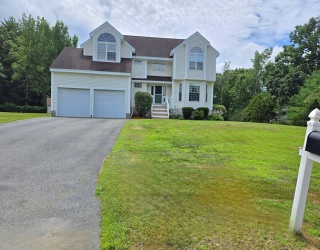 4 Jennifer, Pelham, New Hampshire, 4 Bedrooms Bedrooms, 8 Rooms Rooms,2.5 BathroomsBathrooms,Residential,For Sale,Jennifer,73543732