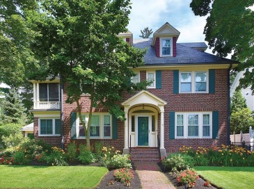 16 Ballard Street, Newton, Massachusetts, 5 Bedrooms Bedrooms, 9 Rooms Rooms,2.5 BathroomsBathrooms,Residential Lease,For Rent,Ballard Street,73543730 16 Ballard Street, Newton, Massachusetts, 5 Bedrooms Bedrooms, 9 Rooms Rooms,2.5 BathroomsBathrooms,Residential Lease,For Rent,Ballard Street,73543730