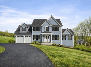 523 Alpine Rd, Fitchburg, Massachusetts, 4 Bedrooms Bedrooms, 9 Rooms Rooms,2.5 BathroomsBathrooms,Residential,For Sale,Alpine Rd,73543759