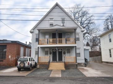 13 Sackett St, Westfield, Massachusetts, 2 Bedrooms Bedrooms, 5 Rooms Rooms,1 BathroomBathrooms,Residential Lease,For Rent,Sackett St,73543778