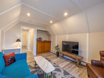 482 Broadway, Somerville, Massachusetts, 1 Bedroom Bedrooms, 4 Rooms Rooms,1 BathroomBathrooms,Residential Lease,For Rent,Broadway,73543786