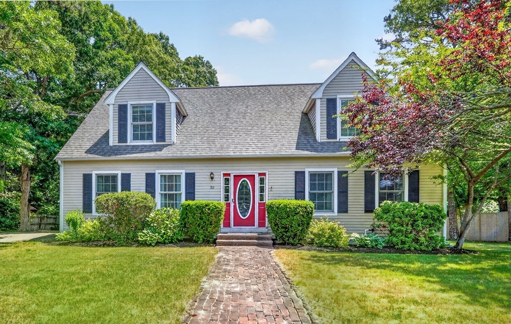 88 Waterfield Road, Barnstable, Massachusetts, 3 Bedrooms Bedrooms, 7 Rooms Rooms,2 BathroomsBathrooms,Residential,For Sale,Waterfield Road,73543800