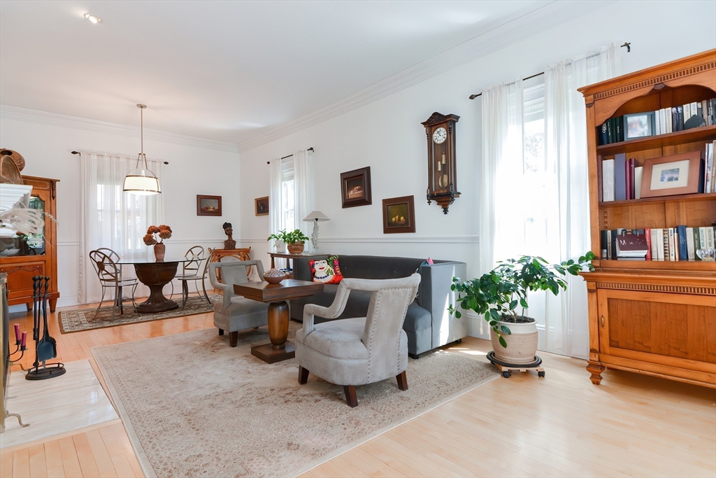 3 Forest St, Newton, Massachusetts, 5 Bedrooms Bedrooms, 9 Rooms Rooms,4 BathroomsBathrooms,Residential Lease,For Rent,Forest St,73496571