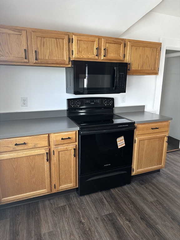 20-22 Bryant St, Malden, Massachusetts, 2 Bedrooms Bedrooms, 4 Rooms Rooms,1 BathroomBathrooms,Residential Lease,For Rent,Bryant St,73516002