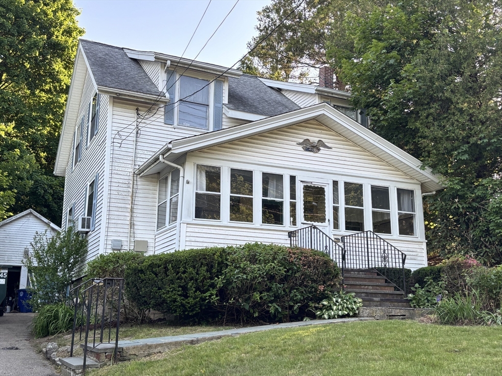 792 Commercial St, Braintree, Massachusetts, 4 Bedrooms Bedrooms, 9 Rooms Rooms,1.5 BathroomsBathrooms,Residential,For Sale,Commercial St,73529972