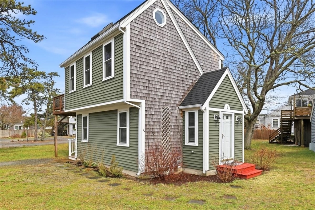 111 School St, Dennis, Massachusetts, 1 Bedroom Bedrooms, 3 Rooms Rooms,1 BathroomBathrooms,Residential,For Sale,School St,73499812