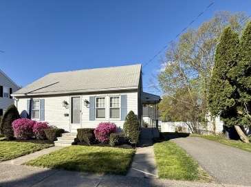 51 Morton St, Leominster, Massachusetts, 2 Bedrooms Bedrooms, 4 Rooms Rooms,1 BathroomBathrooms,Residential Lease,For Rent,Morton St,73496442