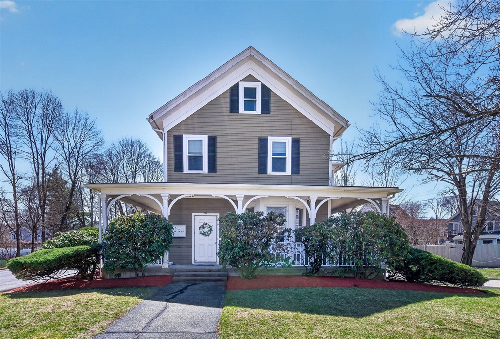 58 River St, Newton, Massachusetts, 3 Bedrooms Bedrooms, 8 Rooms Rooms,1 BathroomBathrooms,Residential,For Sale,River St,73504543