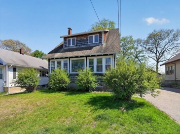 19 Lochmere Ave, Weymouth, Massachusetts, 3 Bedrooms Bedrooms, 7 Rooms Rooms,1.5 BathroomsBathrooms,Residential,For Sale,Lochmere Ave,73514729 19 Lochmere Ave, Weymouth, Massachusetts, 3 Bedrooms Bedrooms, 7 Rooms Rooms,1.5 BathroomsBathrooms,Residential,For Sale,Lochmere Ave,73514729