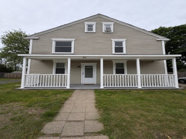 81 Brown Street, Attleboro, Massachusetts, 2 Bedrooms Bedrooms, 6 Rooms Rooms,1 BathroomBathrooms,Residential Lease,For Rent,Brown Street,73525659