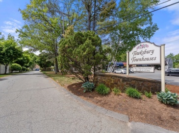 54 Decarolis Dr, Tewksbury, Massachusetts, 2 Bedrooms Bedrooms, 5 Rooms Rooms,1.5 BathroomsBathrooms,Residential,For Sale,Decarolis Dr,73524533 54 Decarolis Dr, Tewksbury, Massachusetts, 2 Bedrooms Bedrooms, 5 Rooms Rooms,1.5 BathroomsBathrooms,Residential,For Sale,Decarolis Dr,73524533