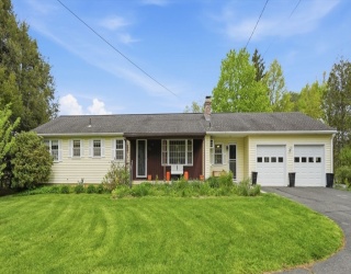 73 N Maple St, Hadley, Massachusetts, 4 Bedrooms Bedrooms, 8 Rooms Rooms,2 BathroomsBathrooms,Residential,For Sale,N Maple St,73516752