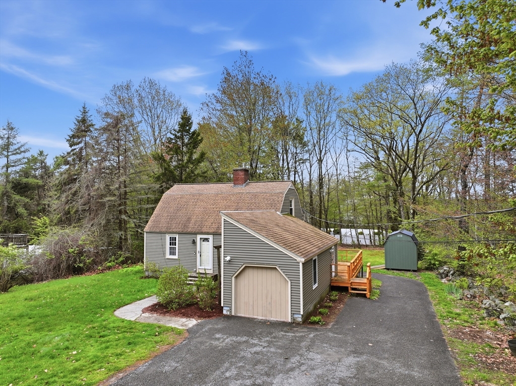 40 Corey Hill Road, Ashburnham, Massachusetts, 3 Bedrooms Bedrooms, 6 Rooms Rooms,2 BathroomsBathrooms,Residential,For Sale,Corey Hill Road,73520596