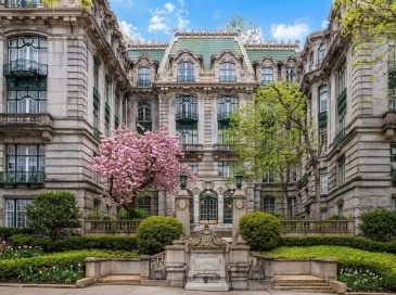 1514 Beacon Street, Brookline, Massachusetts, 2 Bedrooms Bedrooms, 5 Rooms Rooms,2 BathroomsBathrooms,Residential,For Sale,Beacon Street,73520139