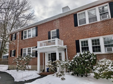 17 Hammond Pond Pkwy, Newton, Massachusetts, 2 Bedrooms Bedrooms, 4 Rooms Rooms,1 BathroomBathrooms,Residential Lease,For Rent,Hammond Pond Pkwy,73479905 17 Hammond Pond Pkwy, Newton, Massachusetts, 2 Bedrooms Bedrooms, 4 Rooms Rooms,1 BathroomBathrooms,Residential Lease,For Rent,Hammond Pond Pkwy,73479905
