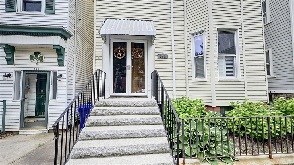 545 East 5th St., Boston, Massachusetts, 2 Bedrooms Bedrooms, 5 Rooms Rooms,1 BathroomBathrooms,Residential Lease,For Rent,East 5th St.,73539098
