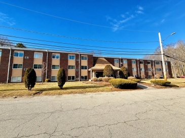 15 Willis St, Framingham, Massachusetts, 2 Bedrooms Bedrooms, 5 Rooms Rooms,1 BathroomBathrooms,Residential,For Sale,Willis St,73511053 15 Willis St, Framingham, Massachusetts, 2 Bedrooms Bedrooms, 5 Rooms Rooms,1 BathroomBathrooms,Residential,For Sale,Willis St,73511053