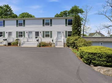 24-R High St, Rockport, Massachusetts, 2 Bedrooms Bedrooms, 4 Rooms Rooms,1.5 BathroomsBathrooms,Residential,For Sale,High St,73524273 24-R High St, Rockport, Massachusetts, 2 Bedrooms Bedrooms, 4 Rooms Rooms,1.5 BathroomsBathrooms,Residential,For Sale,High St,73524273