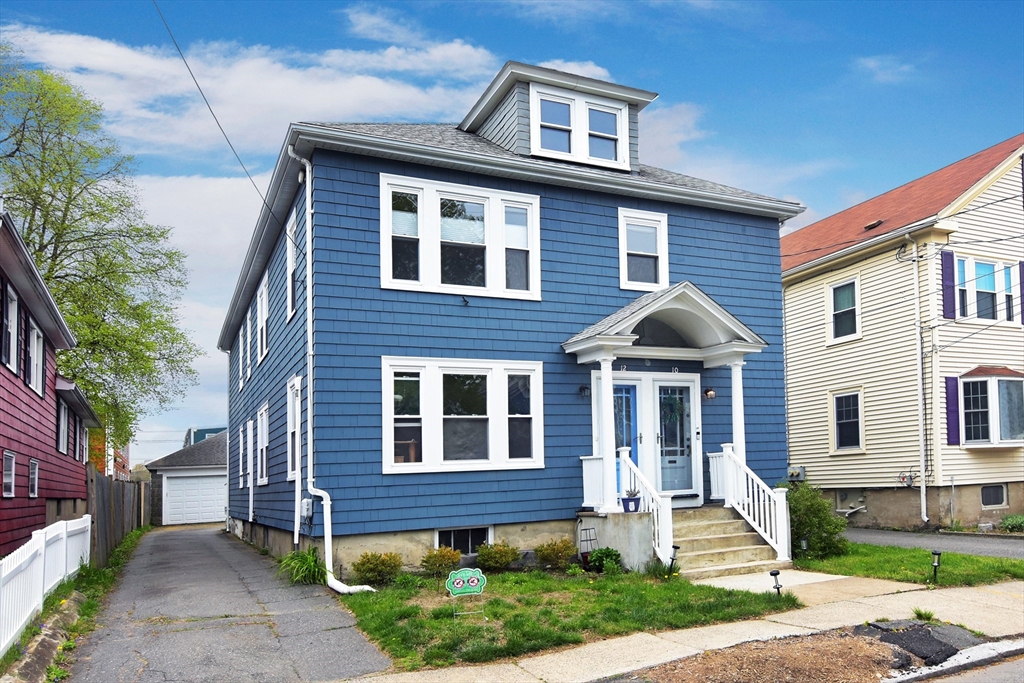 10 Geneva St, Salem, Massachusetts, 3 Bedrooms Bedrooms, 5 Rooms Rooms,2 BathroomsBathrooms,Residential,For Sale,Geneva St,73519324
