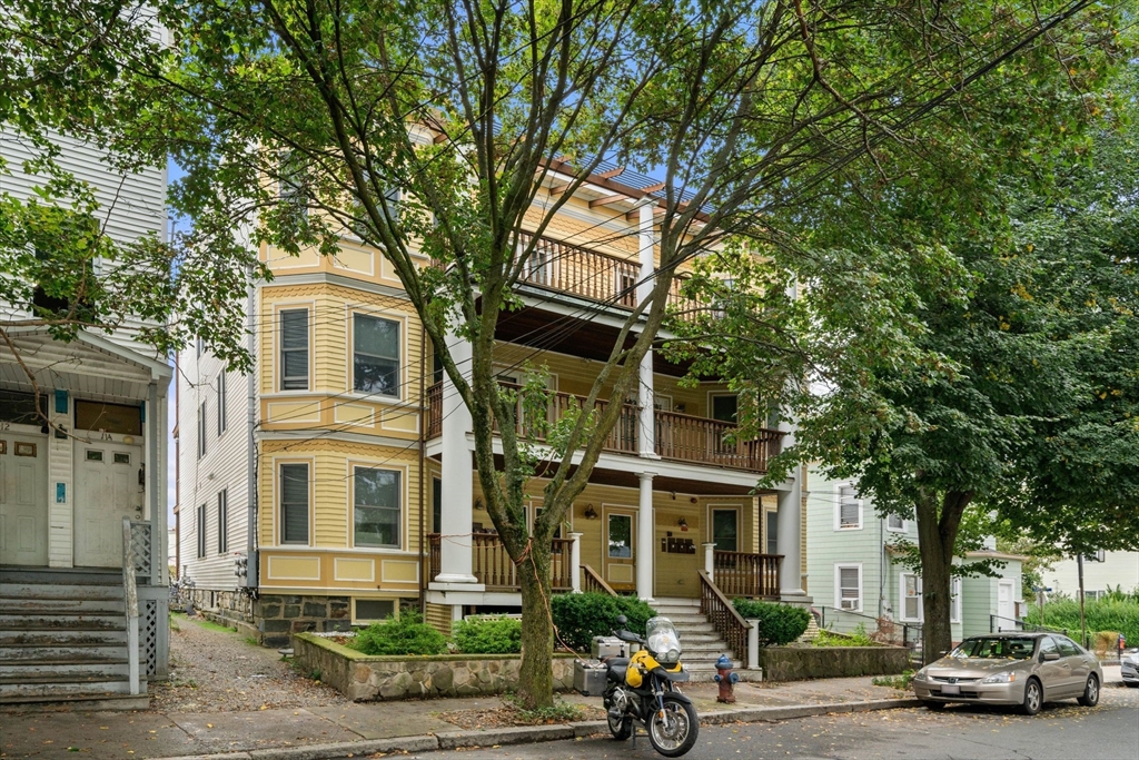 118 Perkins Street, Somerville, Massachusetts, 2 Bedrooms Bedrooms, 5 Rooms Rooms,2 BathroomsBathrooms,Residential Lease,For Rent,Perkins Street,73534206