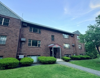 23 Spencer Rd, Boxborough, Massachusetts, 2 Bedrooms Bedrooms, 5 Rooms Rooms,1 BathroomBathrooms,Residential Lease,For Rent,Spencer Rd,73531040