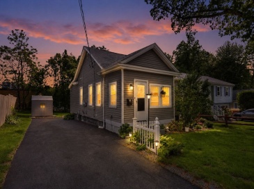 43 Agnes St, Springfield, Massachusetts, 2 Bedrooms Bedrooms, 4 Rooms Rooms,1 BathroomBathrooms,Residential,For Sale,Agnes St,73525475 43 Agnes St, Springfield, Massachusetts, 2 Bedrooms Bedrooms, 4 Rooms Rooms,1 BathroomBathrooms,Residential,For Sale,Agnes St,73525475