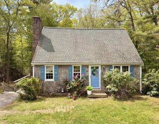 61 Althea Rd, Falmouth, Massachusetts, 3 Bedrooms Bedrooms, 6 Rooms Rooms,3 BathroomsBathrooms,Residential,For Sale,Althea Rd,73523501
