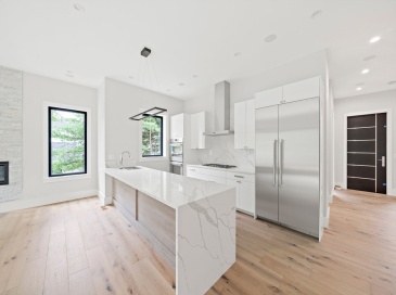 94 Thurston Rd, Newton, Massachusetts, 4 Bedrooms Bedrooms, 7 Rooms Rooms,4 BathroomsBathrooms,Residential Lease,For Rent,Thurston Rd,73510065