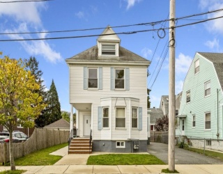 36 Emerson St, Medford, Massachusetts, 2 Bedrooms Bedrooms, 4 Rooms Rooms,1 BathroomBathrooms,Residential Lease,For Rent,Emerson St,73543836