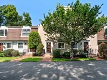 26 Denmark, Needham, Massachusetts, 2 Bedrooms Bedrooms, 6 Rooms Rooms,2.5 BathroomsBathrooms,Residential,For Sale,Denmark,73543893 26 Denmark, Needham, Massachusetts, 2 Bedrooms Bedrooms, 6 Rooms Rooms,2.5 BathroomsBathrooms,Residential,For Sale,Denmark,73543893