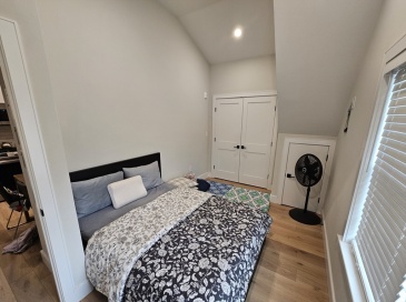 9 Everett, Boston, Massachusetts, 1 Bedroom Bedrooms, 4 Rooms Rooms,1 BathroomBathrooms,Residential Lease,For Rent,Everett,73543916