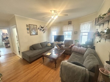 127 Hillsdale Road, Somerville, Massachusetts, 3 Bedrooms Bedrooms, 5 Rooms Rooms,1 BathroomBathrooms,Residential Lease,For Rent,Hillsdale Road,73543920