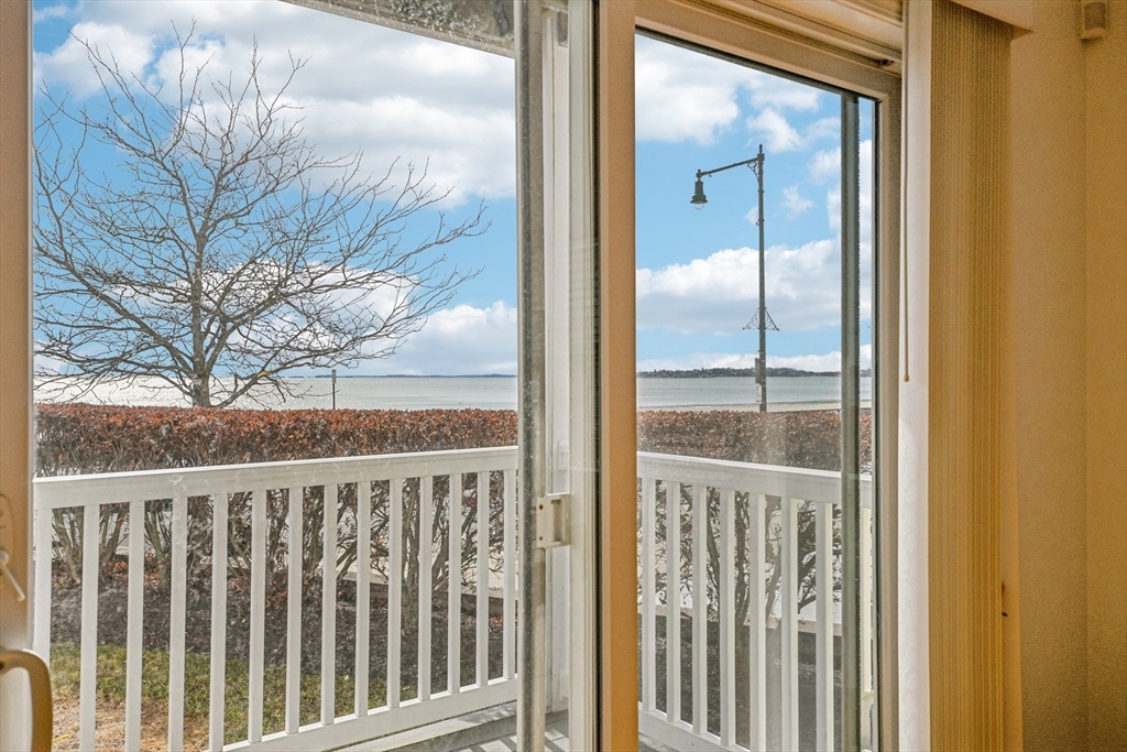 360 Revere Beach Blvd, Revere, Massachusetts, 2 Bedrooms Bedrooms, 5 Rooms Rooms,2 BathroomsBathrooms,Residential,For Sale,Revere Beach Blvd,73543936