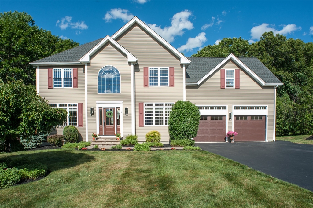 18 Boundary Stone Rd, Sutton, Massachusetts, 4 Bedrooms Bedrooms, 8 Rooms Rooms,3 BathroomsBathrooms,Residential,For Sale,Boundary Stone Rd,73544016