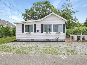 10 Barnes Street, Wareham, Massachusetts, 3 Bedrooms Bedrooms, 5 Rooms Rooms,1 BathroomBathrooms,Residential,For Sale,Barnes Street,73544017