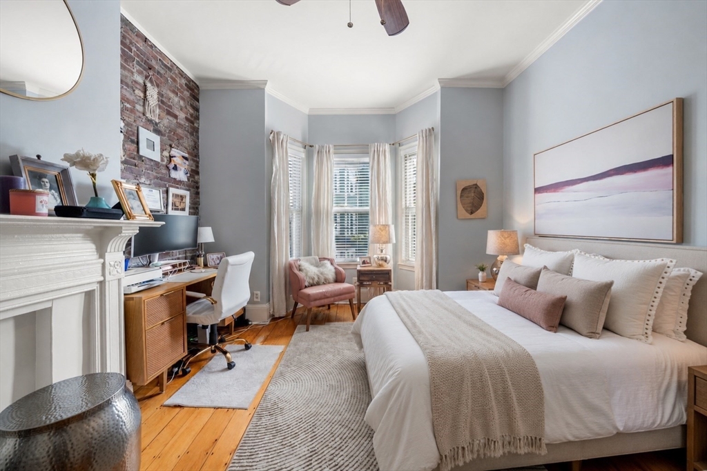 245 W 5th, Boston, Massachusetts, 2 Bedrooms Bedrooms, 4 Rooms Rooms,1 BathroomBathrooms,Residential Lease,For Rent,W 5th,73544049