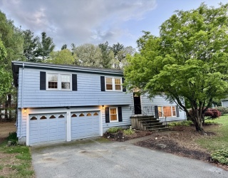 9 Brooks Road, Sudbury, Massachusetts, 4 Bedrooms Bedrooms, 9 Rooms Rooms,3 BathroomsBathrooms,Residential Lease,For Rent,Brooks Road,73543947