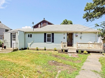 14 Putnam Rd, Revere, Massachusetts, 2 Bedrooms Bedrooms, 4 Rooms Rooms,1 BathroomBathrooms,Residential,For Sale,Putnam Rd,73543937 14 Putnam Rd, Revere, Massachusetts, 2 Bedrooms Bedrooms, 4 Rooms Rooms,1 BathroomBathrooms,Residential,For Sale,Putnam Rd,73543937